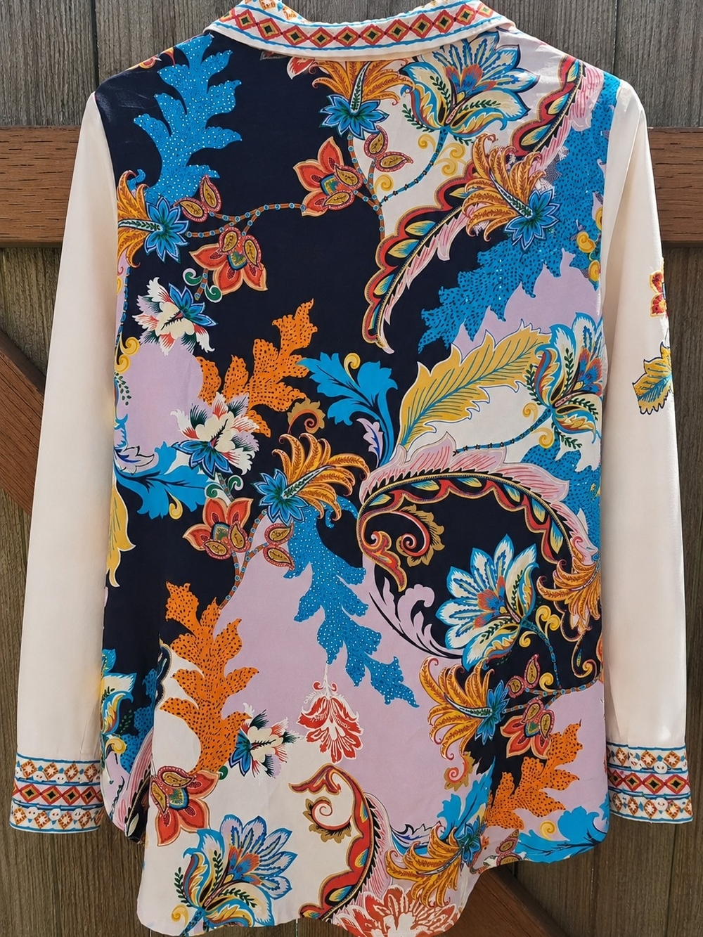 Johnny Was 100% Silk Embroidered Paisley Button Front Blouse Size Small - Picture 2 of 8
